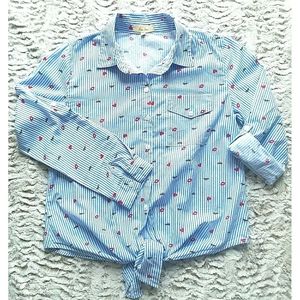 Love Notes Sz Small Lashes Button Down Front Tie